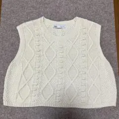 ZARA アイボリー ケーブルニットベスト