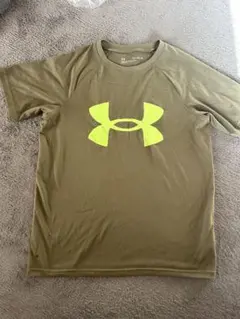 Under Armour オリーブグリーン Tシャツ YXL
