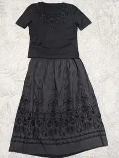 レリアン ブラック刺繍入りトップスとスカート 2点セット黒