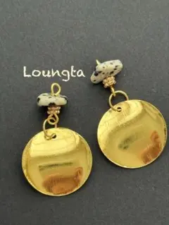 5点で450円引き ハンドメイドピアス 樹脂ピアス ダルメシアン天然石ピアス