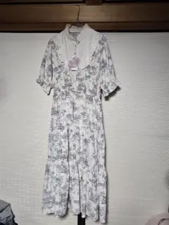 新品　青木美沙子　Lサイズ　ヨーク切り替え　灰色トワルドジュイ