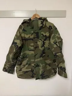 90s ミリタリー　GORE-TEX マウンテンパーカー　グリーン　カモフラ　Lのサムネイル