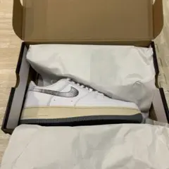 NIKE エア フォース 1 '07 LX【27.5㎝】限定カラー