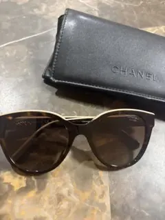 CHANEL サングラス べっ甲柄 ロゴ入りのサムネイル