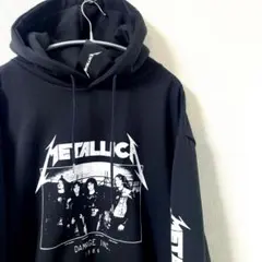 METALLICA メタリカ　パーカー　スウェット　バンド　LL 黒　裏起毛のサムネイル
