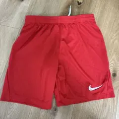 Nike DRI-FIT レッド ハーフパンツ Mサイズ