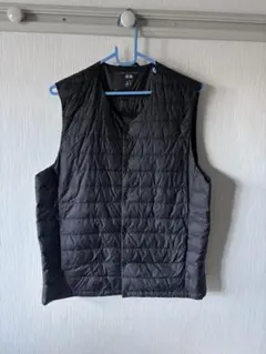 ユニクロ　ウルトラライトダウンベスト　黒XL