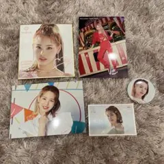 NiziU マコ ラントレ ステッカー 缶バッジ