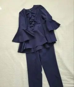 冠婚葬祭caduneネイビーフリルセットアップ