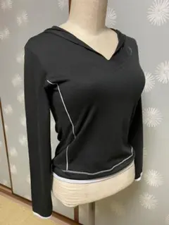 フード付きスポーツウエア　黒