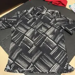 ZARA 半袖シャツ 総柄 ブラック ホワイト Lストライプシャツのサムネイル