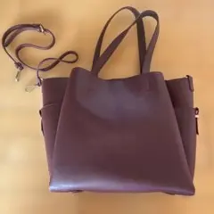 収納力抜群！ショルダーバッグ　ハンドバッグ　トートバッグ　ビジネスバッグ　赤