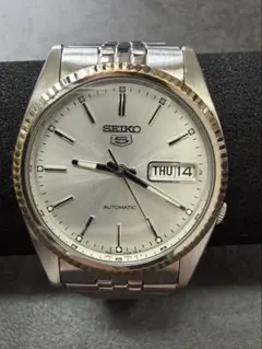 希少/美品/稼働】SEIKO 5 7S26-3110 純正ベルト - メルカリ