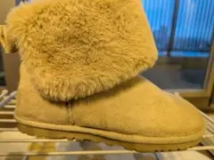 ベージュ ファー付き キッズブーツ