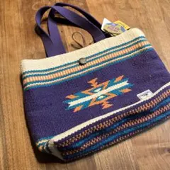 Item thumbnail for item 4a942b53-2a38-43ca-8cb0-44a4c055f90a