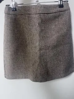 ハウンドトゥース柄タイトスカート