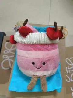 JELLYCAT チェリーケーキ ハロッズ限定 ジェリーキャットぬいぐるみのサムネイル