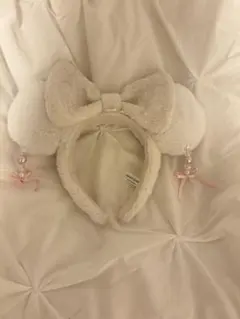 ホワイトリボン耳型カチューシャ　ディズニー　ミニー