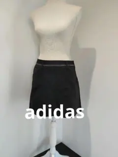 adidas ブラック ゴルフスカート