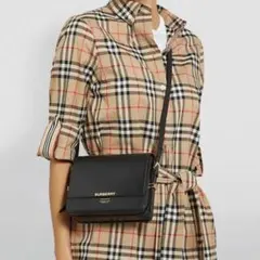 レディースBURBERRY斜め掛けショルダーバッグ グレース レザー ブラック