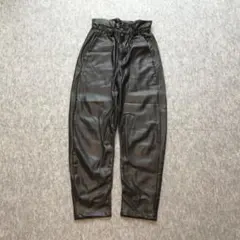 ZARA レザーパンツ　ブラック　レディース　ハイウエスト　エコレザー　細身