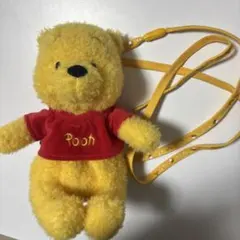 ディズニーリゾート　プーさんショルダーバッグ　ぬいぐるみポーチ