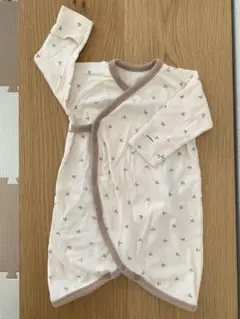 韓国子供服peekaboo 花柄ロンパース 帽子付き　クリーム色　newborn