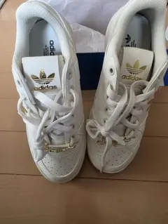 新品未使用　箱つき　adidas FORUM BOLD J