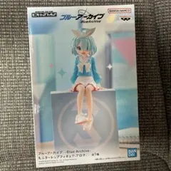 ブルーアーカイブ　モニタートップフィギュア　アロナ