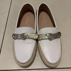 コールハーン　 ホワイト レザー ローファー　24.5 ㌢　7.5