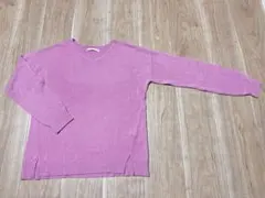 vネックニットプルオーバー