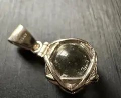 六芒星★①リビアングラス★透明度 天然石 パワー ネックレス ペンダント