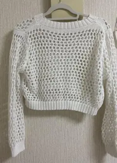 秋服ホワイトニット