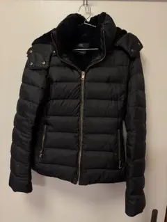 ZARA BASIC 黒ダウンジャケット ファーなし