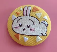 ちいかわ☆刺繍缶バッジつきBiscuit☆うさぎ☆