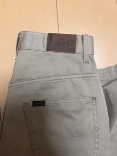 〖Lee〗ベージュ ストレートパンツ チノパン