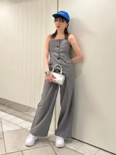 リリーブラウンlily brown　キャミとパンツ上下セットアップのサムネイル