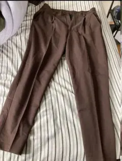 メンズ　ズボン　ブラウン　茶色ボトムス　スラックス　XSサイズ
