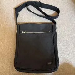 PORTER 吉田カバン スモーキー ショルダーバッグ ブラック 肩掛け通勤通学