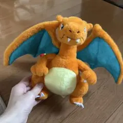 新品　ポケモンセンター　リザードン　ぬいぐるみ