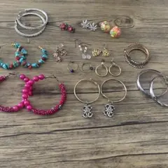 カラフル☆アンティークデザイン。ループ。ピアスセット