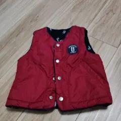 赤いベビーベスト 中綿入り フリース裏地