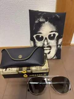 定価以下！長渕剛 MOSCOT サングラス シルバーミラーレンズ 2025年最新】MOSCOT フレームカラー：シルバー サングラスの人気