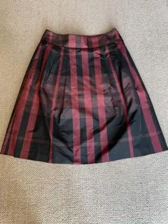 BURBERRY LONDON チェック柄 フレアスカート ボルドー 40のサムネイル