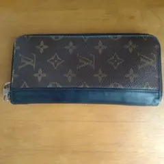 Louis Vuitton モノグラム ジッピーウォレット