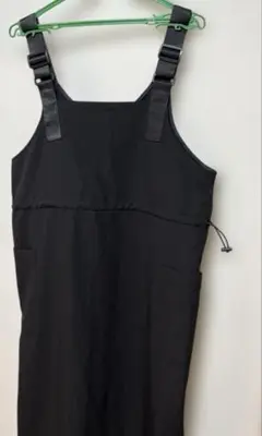 美品❣️バックル付きジャンパースカート ブラック L