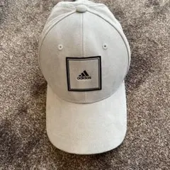 adidas ベージュ キャップ ONE SIZE