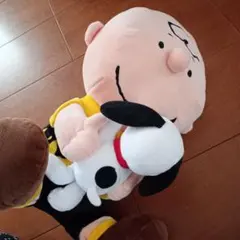 スヌーピー　チャーリーブラウン　ユニバ　ぬいぐるみ