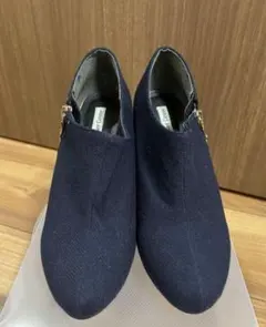 Item thumbnail for item 54fe71f3-b59d-4f1b-8271-661affad5915