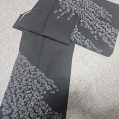未使用 ネイビー 幾何学模様 浴衣反物　喝采絞り　堅牢染　リップル浴衣　紺色 未使用 ネイビー 幾何学模様 浴衣反物 喝采絞り 堅牢染 リップル浴衣